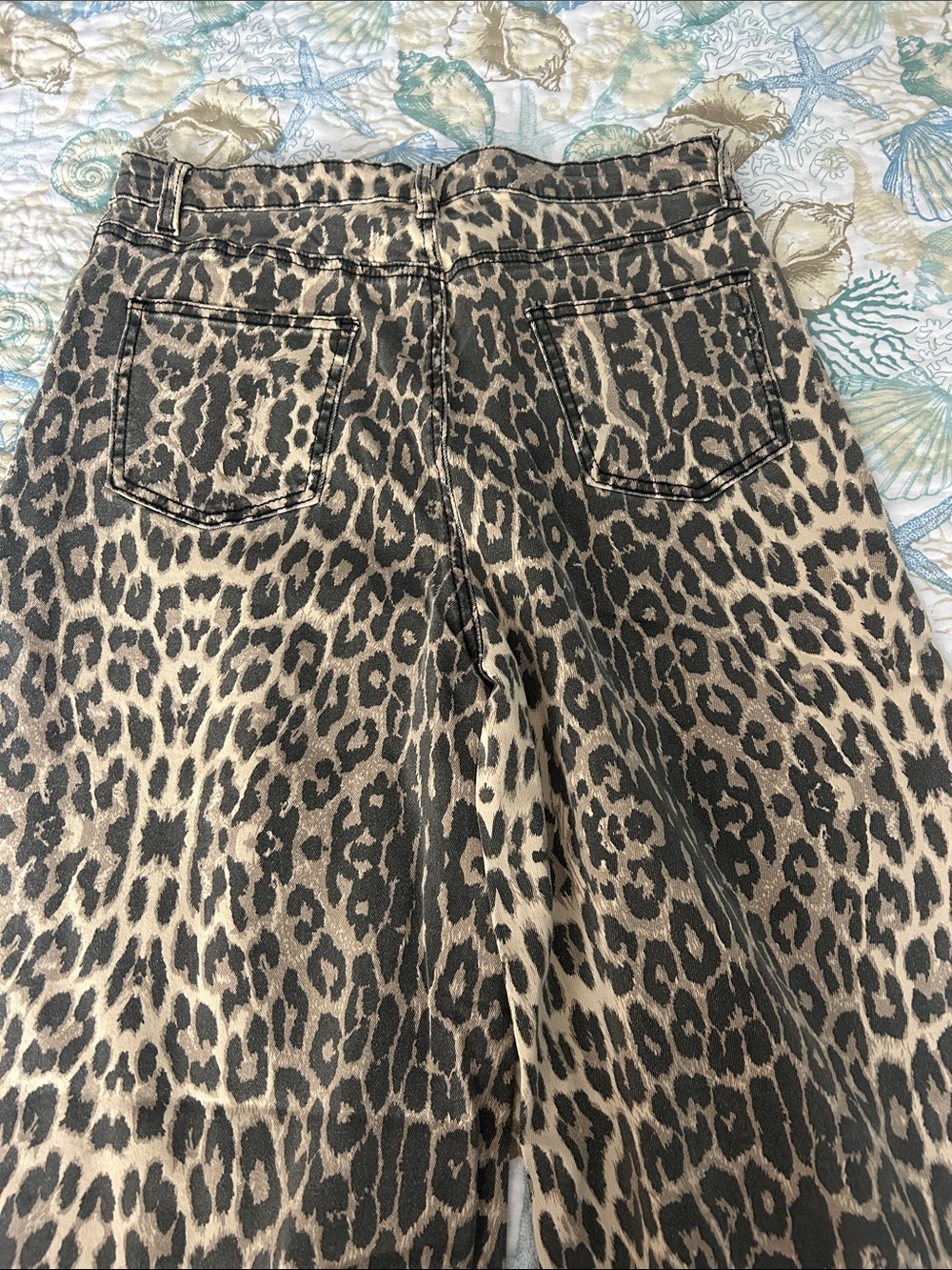 Three Bird Nest Leopard Print Wide Leg Jeans in beige and black - Picture 4 of 5